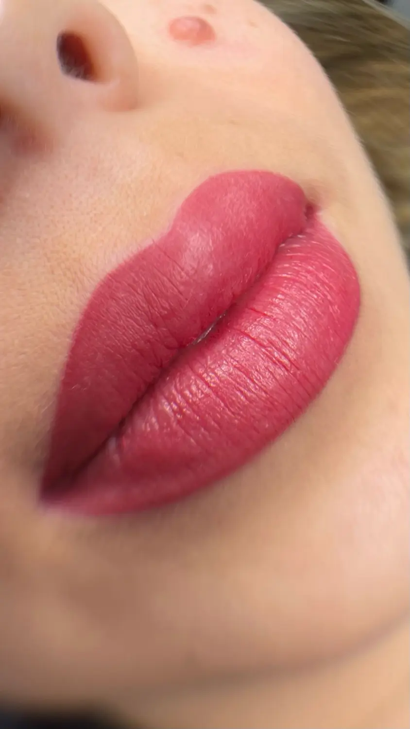 Permanent Pro by Jenny Mamytova - Permanent-Make-up für Lippen