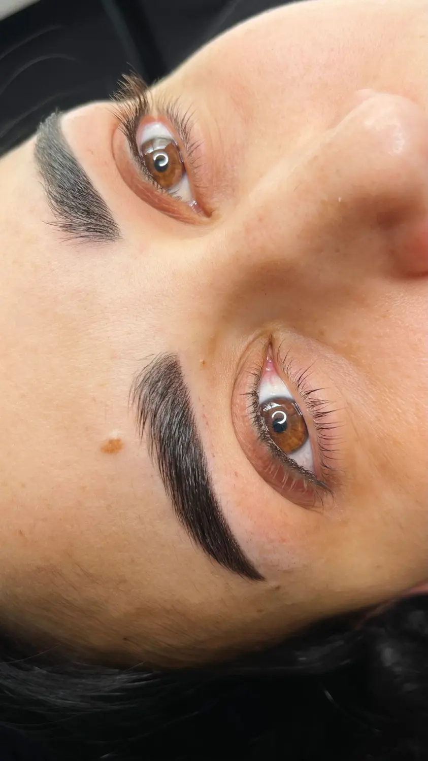 Permanent Pro by Jenny Mamytova - Augenbrauenlifting und Wimpernlifting